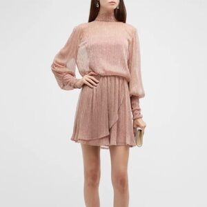 Black Halo
Gavin Bishop-Sleeve Shimmer Dress size 6 EUC